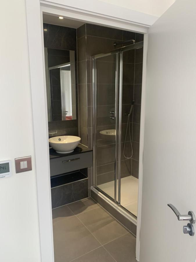 Riverside Rooms And Apartments لندن المظهر الخارجي الصورة