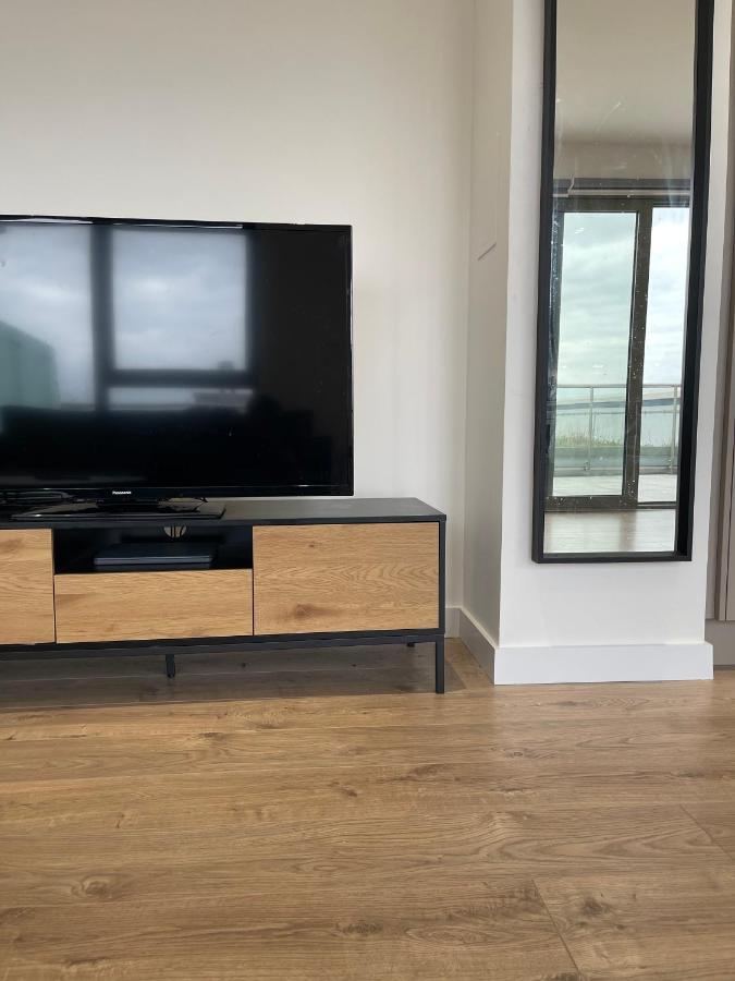 Riverside Rooms And Apartments لندن المظهر الخارجي الصورة