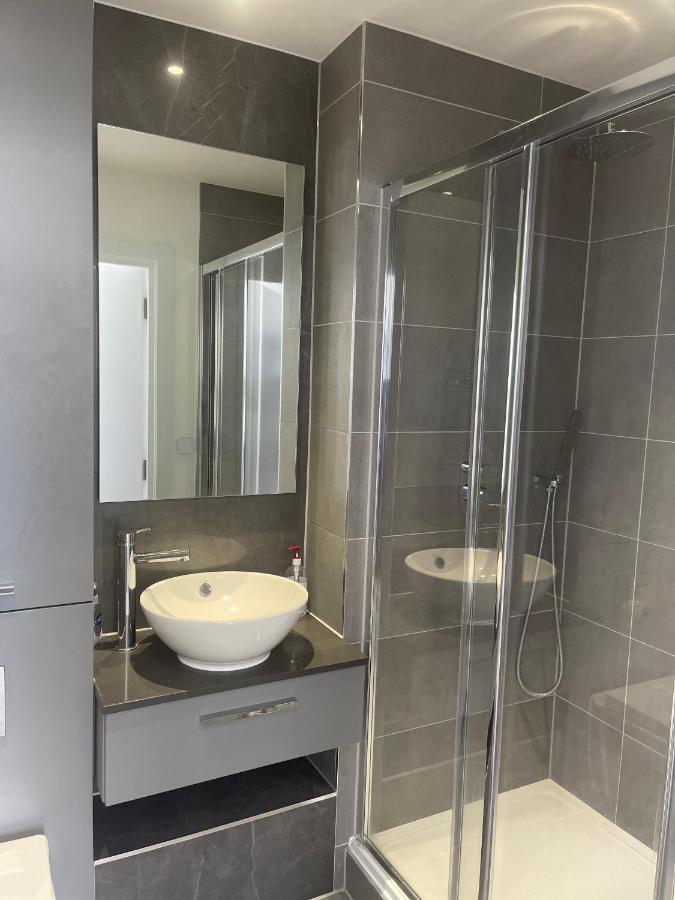 Riverside Rooms And Apartments لندن المظهر الخارجي الصورة