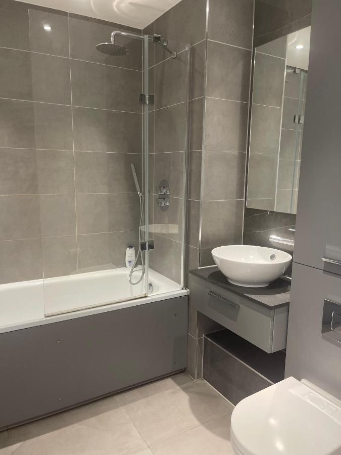 Riverside Rooms And Apartments لندن المظهر الخارجي الصورة